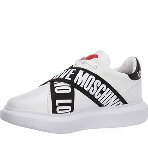 ❤️🖤LOVE MOSCHINO🖤❤️ white sneakers size 39. Brand new.